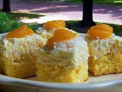 Easy Hawaiian Pineapple Dream Cake with Cream Cheese Topping