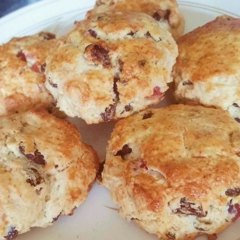 Cherry & raisin scones