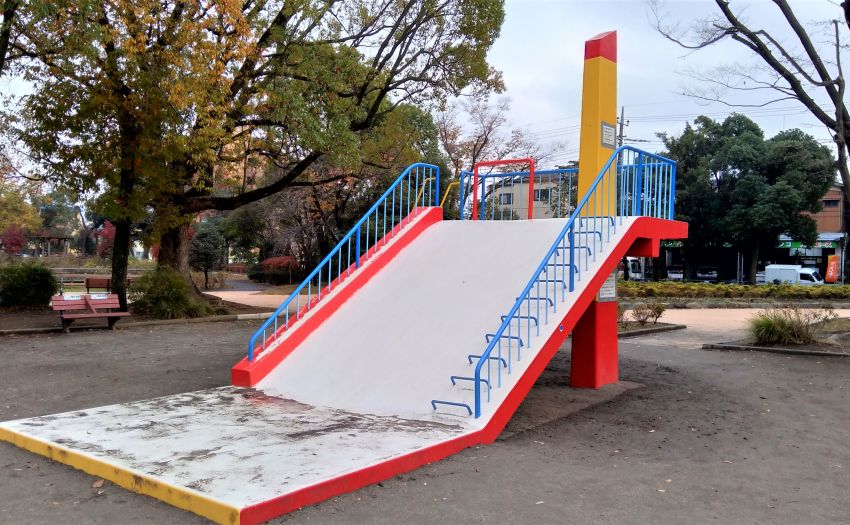 しょうぶ沼公園 - 【公園】すべり台・ブランコ・シーソー・砂場／約