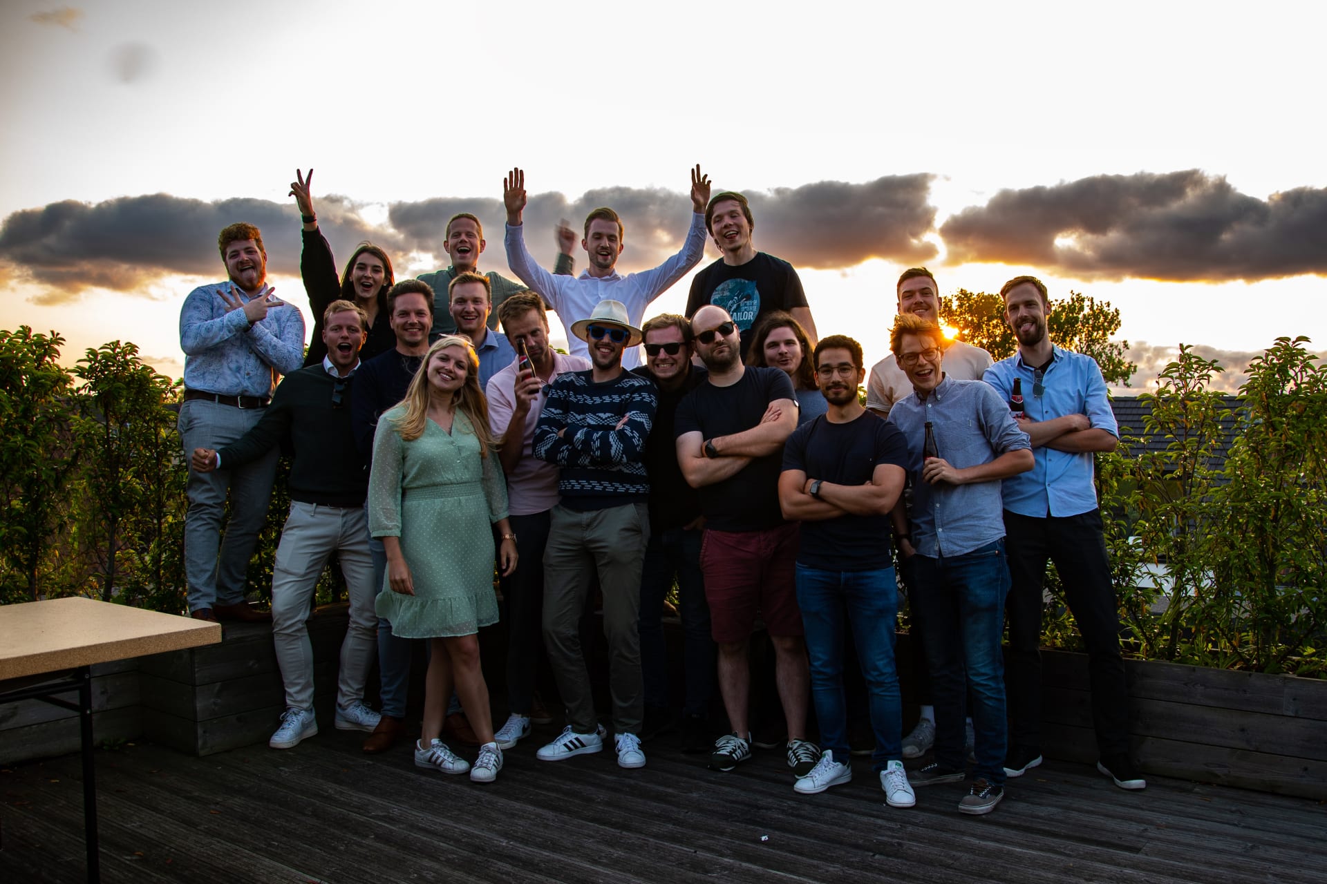 be-mobile-play-rooftop-drinks