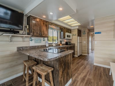 53' 10 Sleeper Song of the South (#5) rental photo 8