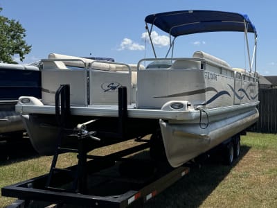 Sweetwater 24' Pontoon rental photo 6
