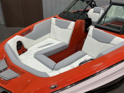 2025 Mastercraft  NXT 22 *LAKE POWELL LOCATION* Watersport Package Included rental photo 5
