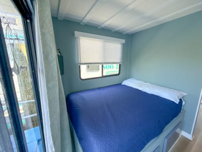 44' 8 Sleeper River Runner (#4) rental photo 13