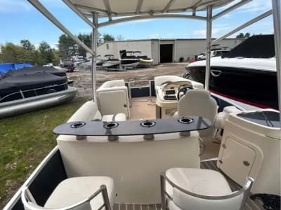 24' Sweetwater Double Decker Pontoon rental photo 4
