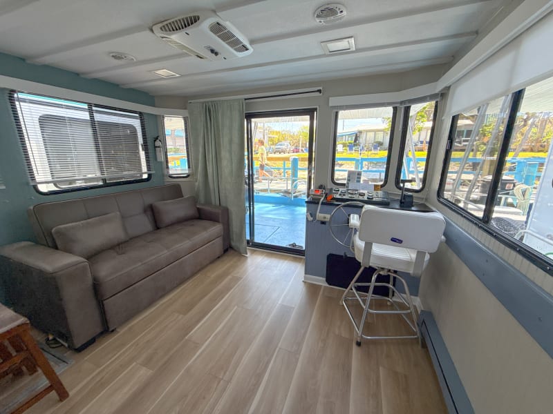 44' 8 Sleeper River Runner (#4) Houseboat rental - image 16 of 21