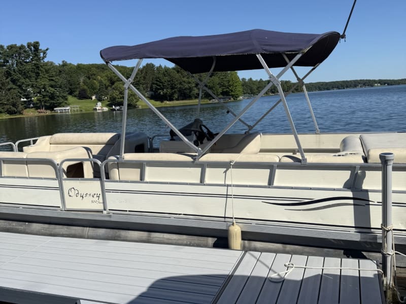 South Bay 25' Pontoon Tan (Cruising) Pontoon rental - image 1 of 1
