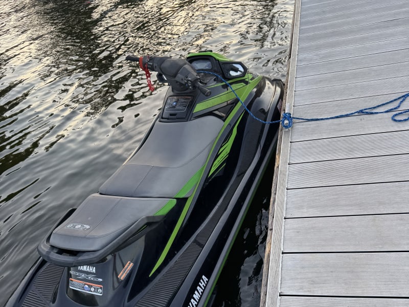 Yamaha VX Deluxe - 100 HP PWC rental - image 4 of 4