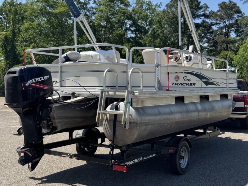 Bass Buggy Pontoons-Tritoon rental - image 3 of 8