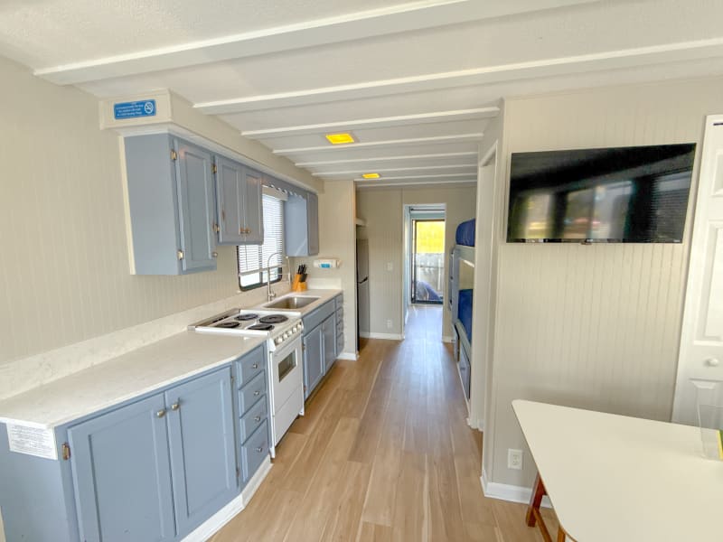 44' 8 Sleeper River Runner (#4) Houseboat rental - image 6 of 21
