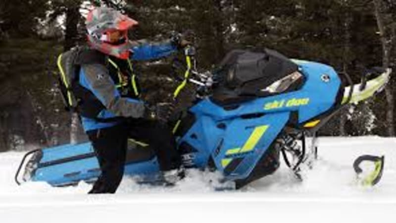 Ski Doo Summit X 154 - 850 ETec Turbo