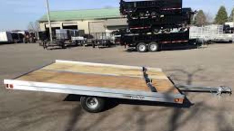 Karavan Two Place Utility - 4000 LBS