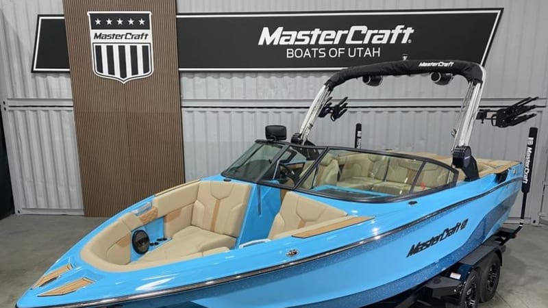 2024 Mastercraft XT23 - IImore 6.0L V8 AQUA