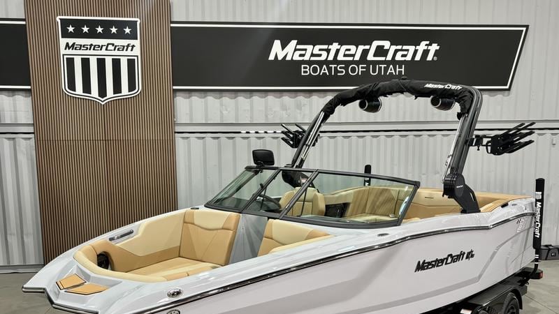 2025 Mastercraft  NXT 22 - llmor 5.3L GDI HO GREY