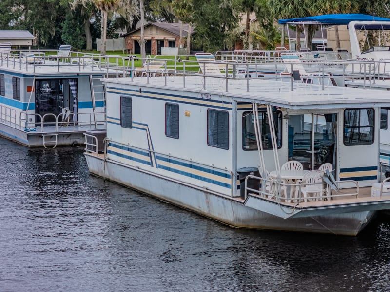 46' 6 Sleeper Marlin (#7) Houseboat rental - image 2 of 18