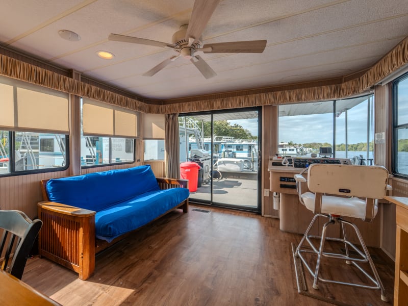 60' 10 Sleeper Silver Glen (#3) Houseboat rental - image 6 of 22