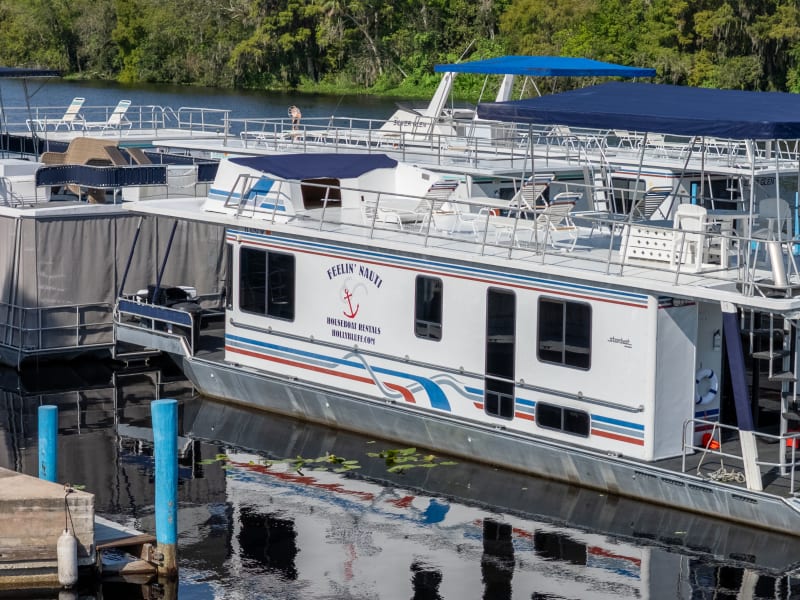52' 6 Sleeper Feelin' Nauti (#2) Houseboat rental - image 19 of 19