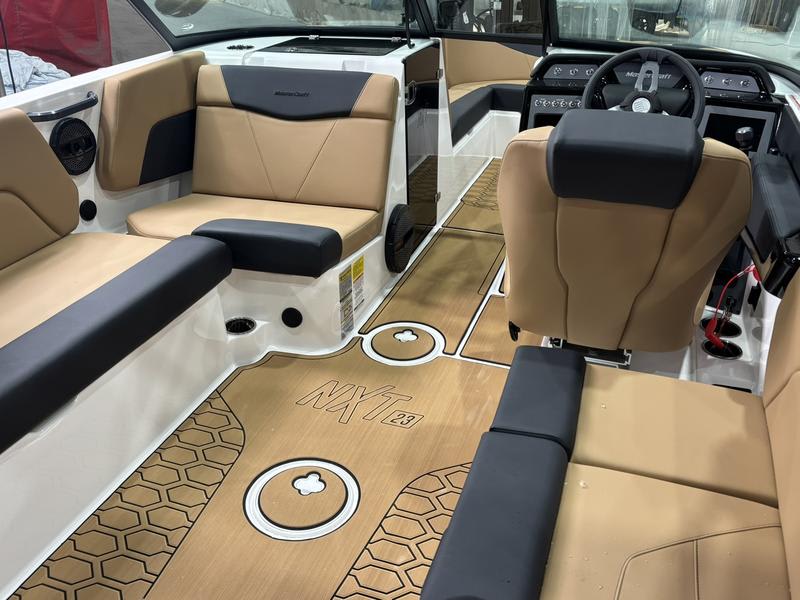2025 Mastercraft  NXT 23 *LAKE POWELL LOCATION* Boat rental - image 3 of 4