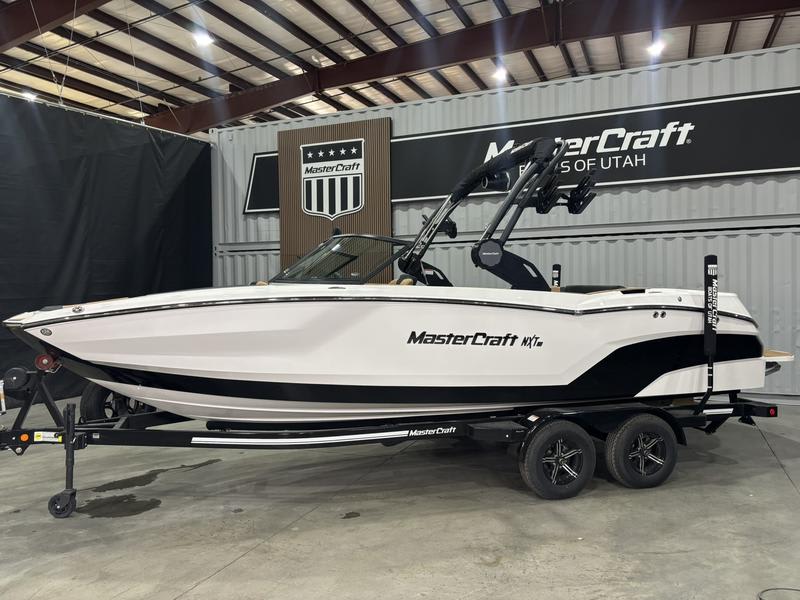 2025 Mastercraft  NXT 23 *LAKE POWELL LOCATION* Boat rental - image 1 of 4