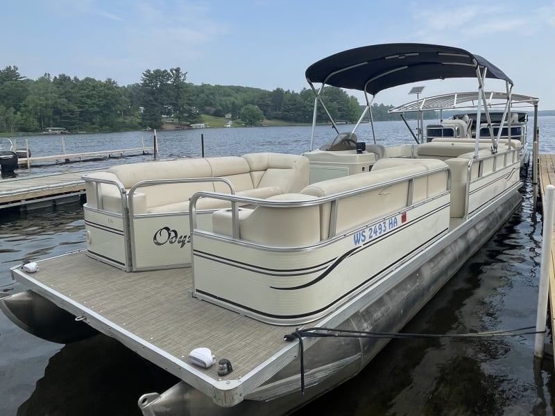 South Bay 25' Pontoon - 115 hp Pontoon rental - image 1 of 1