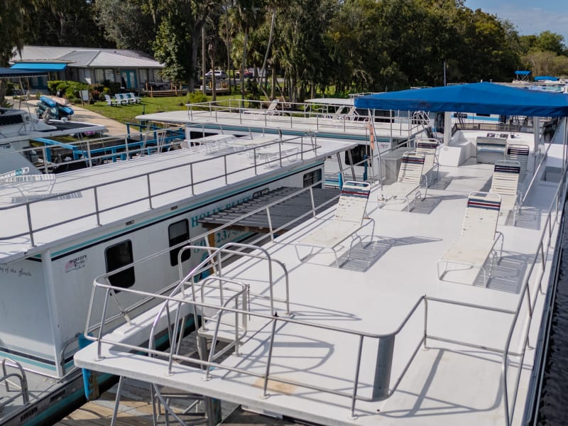 60' 10 Sleeper Silver Glen (#3) Houseboat rental - image 15 of 22