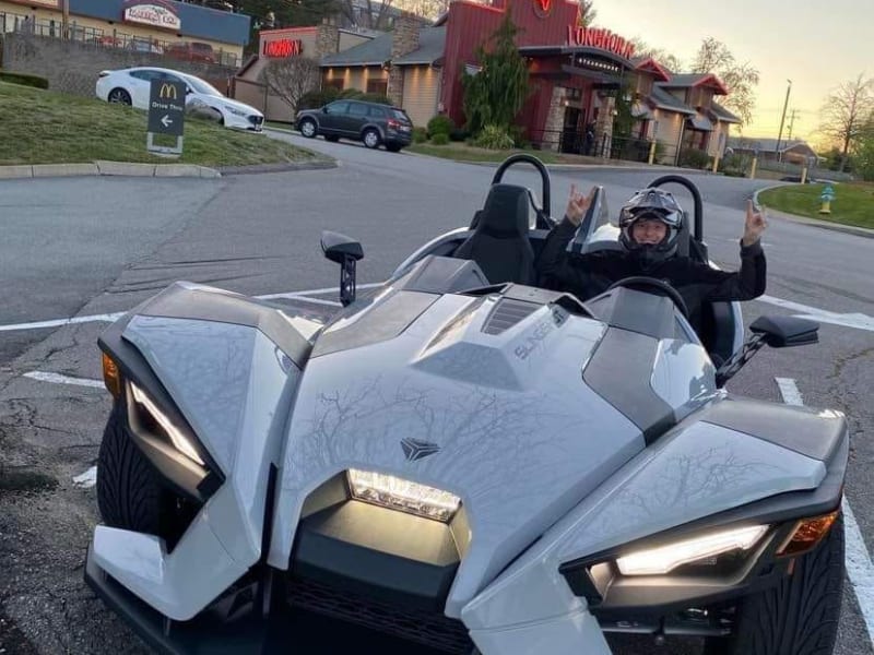 Polaris Slingshot (Manual Transmission) Polaris Slingshot Rental rental - image 1 of 1
