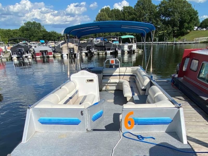 Sun Country Deckboat Deck Boat rental - image 2 of 2