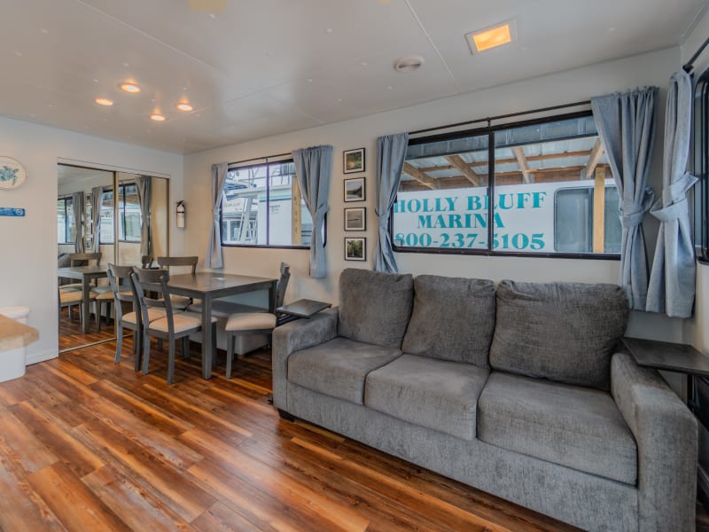 46' 6 Sleeper Marlin (#7) Houseboat rental - image 8 of 18