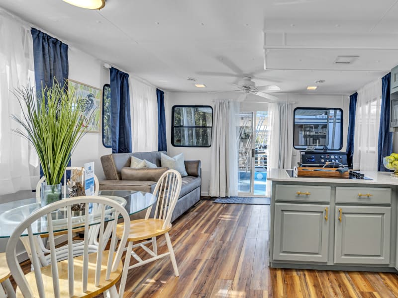 46' 6 Sleeper River Time (#1) Houseboat rental - image 7 of 15