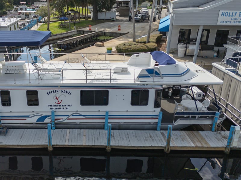 52' 6 Sleeper Feelin' Nauti (#2) Houseboat rental - image 3 of 19