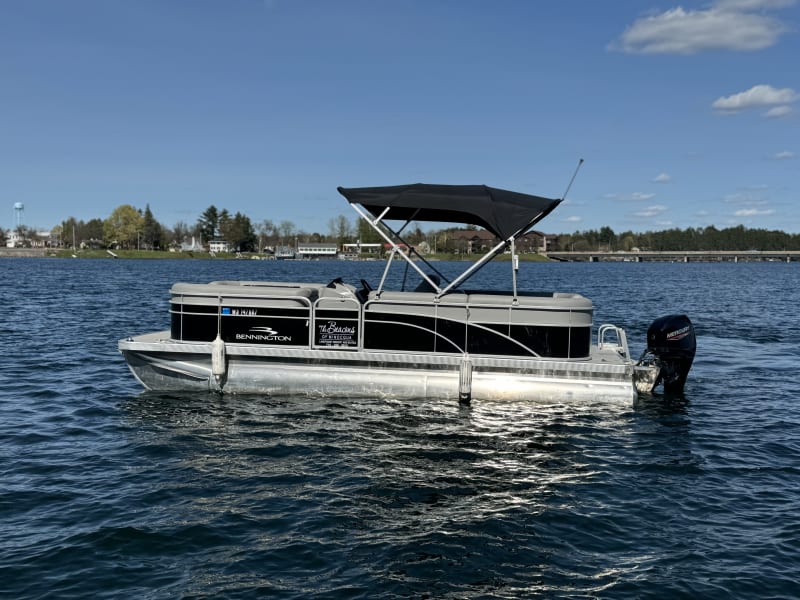 #7 Bennington 22SV - 60 HP Mercury Four Stroke Command Thrust Pontoon rental - image 1 of 1