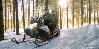 Ski Doo Grand Touring 137" - 900 CC