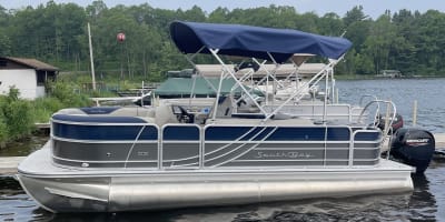 South Bay 22′ SouthBay Tritoon - 150 hp