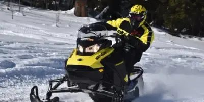 Ski Doo Renegade 1-UP or Similar - 600 CC Ace 4-Stroke