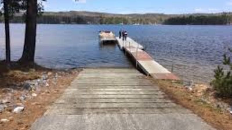 Long Lake (Public launch Naples) Brandy Pond access from this location rental location at Sebago Lake Boat Rentals