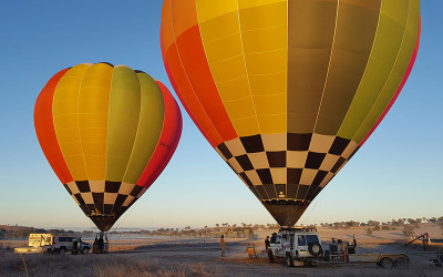 Hot air balloon over Orange