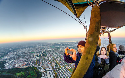 Hot air balloon over Melbourne