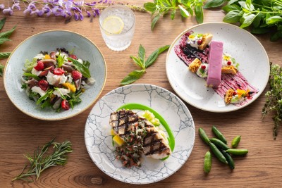 Centennial Homestead 3-Course Lunch & Bottle of Wine for 2