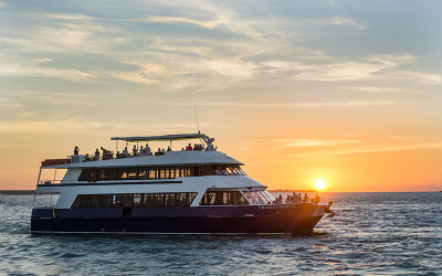 Sunset dinner cruise darwin