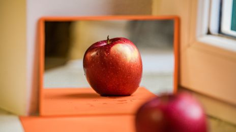 A tükör démoni ereje