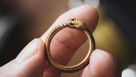 Ormen som biter sig själv i svansen