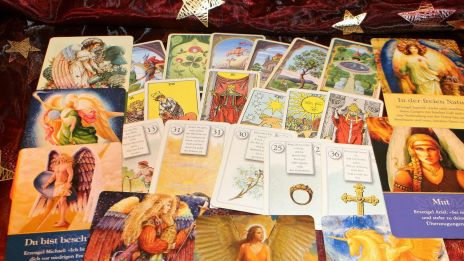 Orakelkortens stilla språk