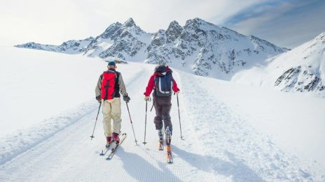 Hegyek Télen: A Természet Békéje
