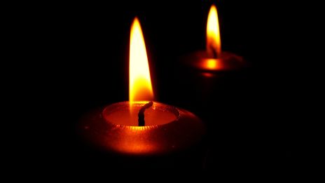 Itt a halottak napja