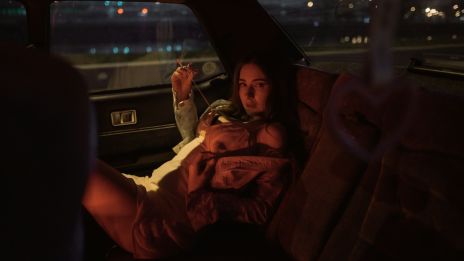 Knulla i det mörka garaget