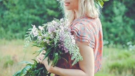 Blommor under kudden