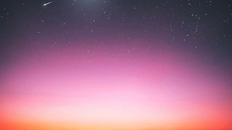 Himmel med stjärnfall