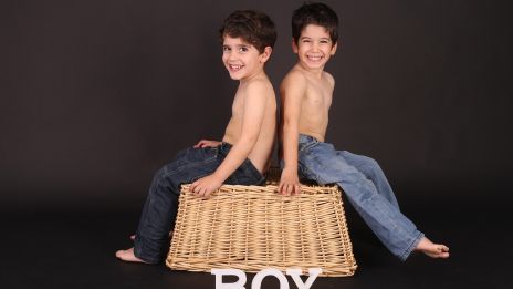 Milyen a IKREK jegyű gyermek a barátaival ha rosszalkodik