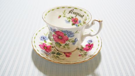 Mit üzen neked az augusztus?