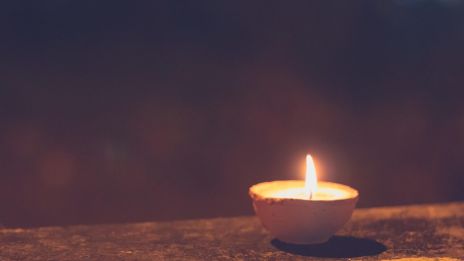 Karwa Chauth: En historisk hyllning till kärlek och lojalitet